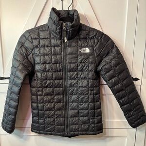 The North Face Kids Quilted Black Puffer Jacket size 7/8 (S)